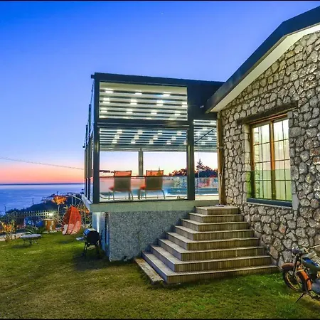 Kalabantia House Hotel 4*
